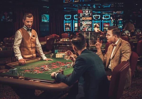 User satisfaction trends: what keeps players returning to casinos UK sites?