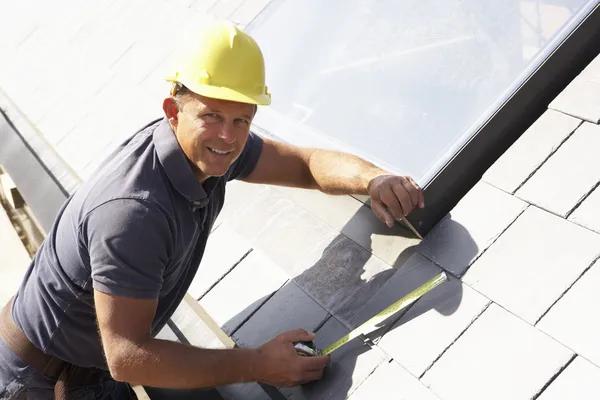 What to Expect When Hiring a Local roofing contractor